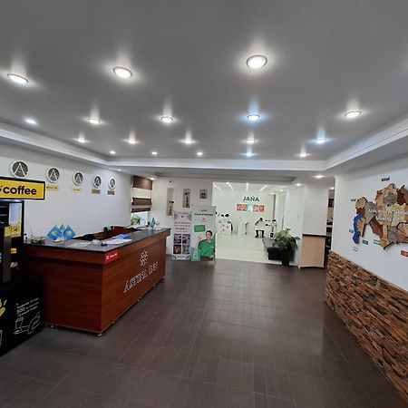 Astina Hotel Astana Eksteriør billede