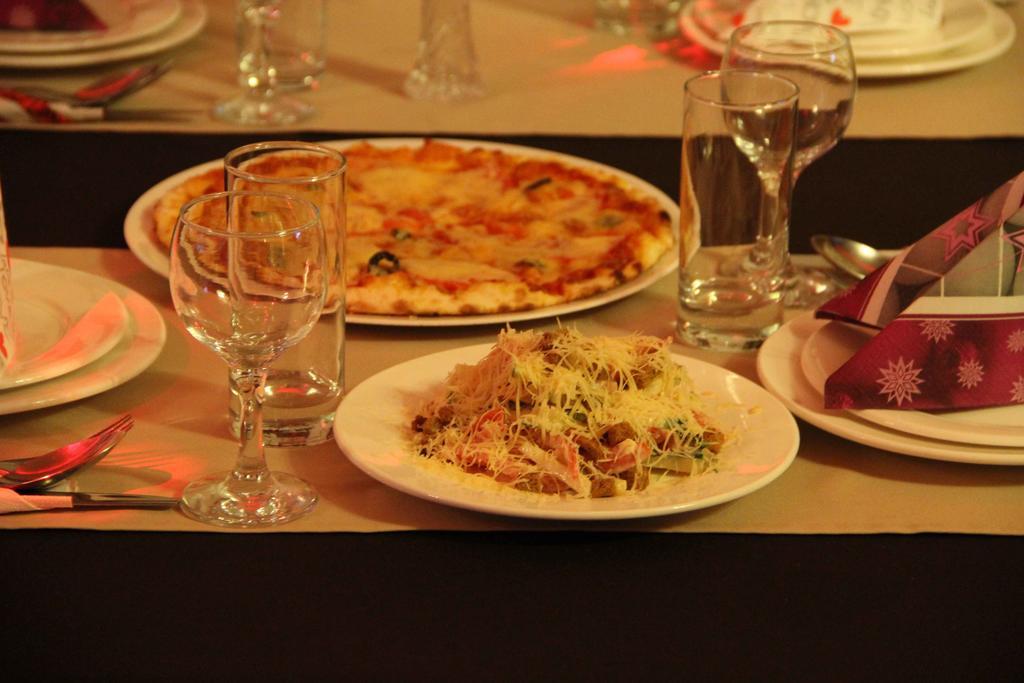 Astina Hotel Astana Eksteriør billede