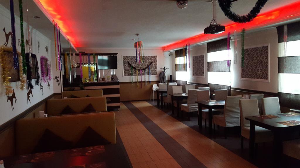 Astina Hotel Astana Eksteriør billede